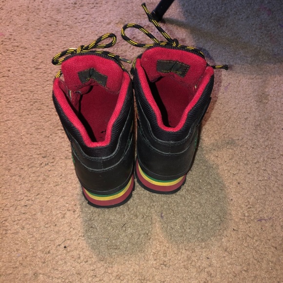 SOLD.   Timberlands Rasta Colors - Picture 3 of 3